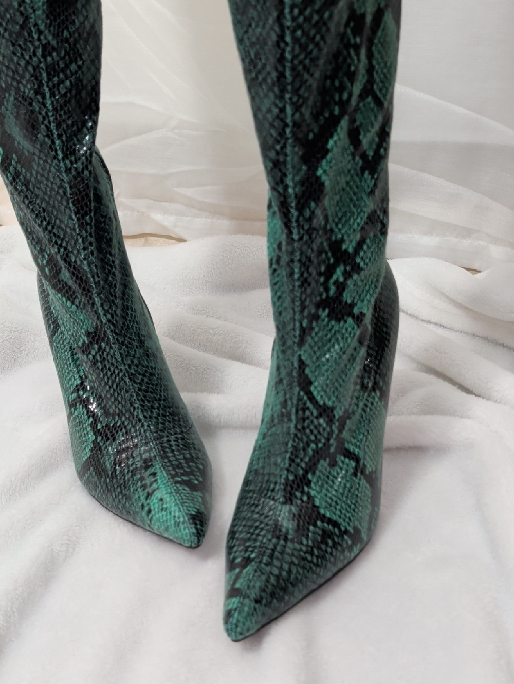Green Snake-Print Thigh High Heeled Boots - Picture 2 of 12